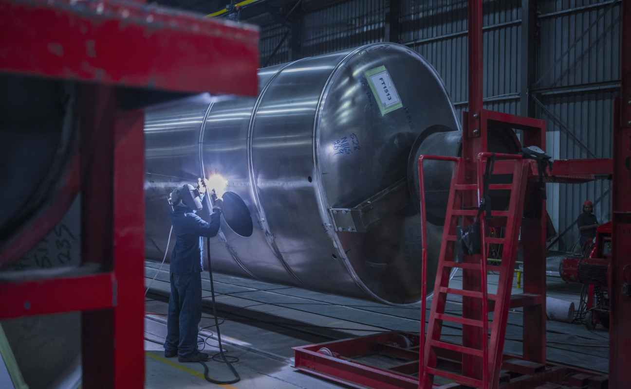 VKS Calderería Industrial · Fabricación de Tuberías / Economizadores Industriales a Medida Arenas